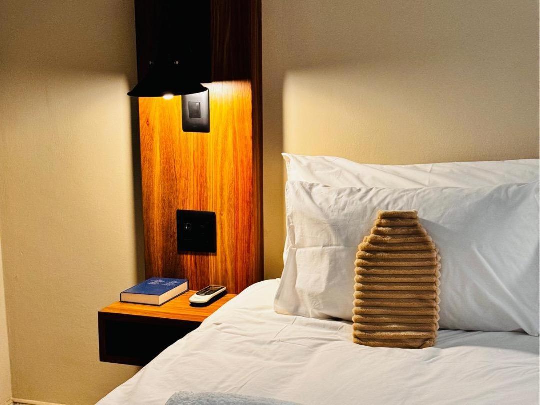 Flying Ostrich Guesthouse & Self-Catering Accommodation マリエンタール 部屋 写真