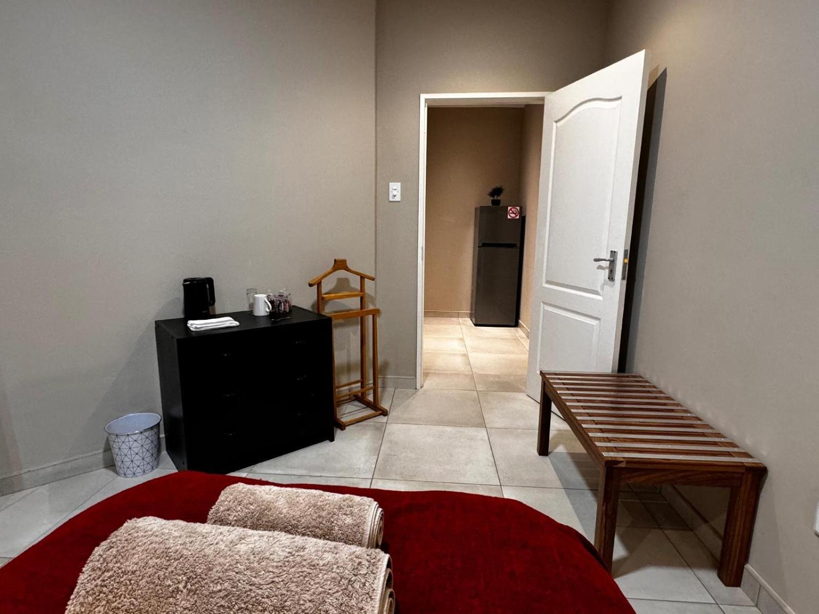 Flying Ostrich Guesthouse & Self-Catering Accommodation マリエンタール 部屋 写真