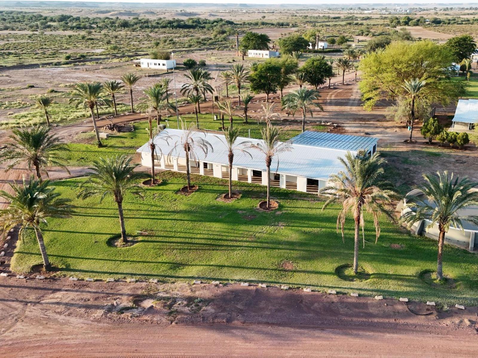 Flying Ostrich Guesthouse & Self-Catering Accommodation マリエンタール エクステリア 写真