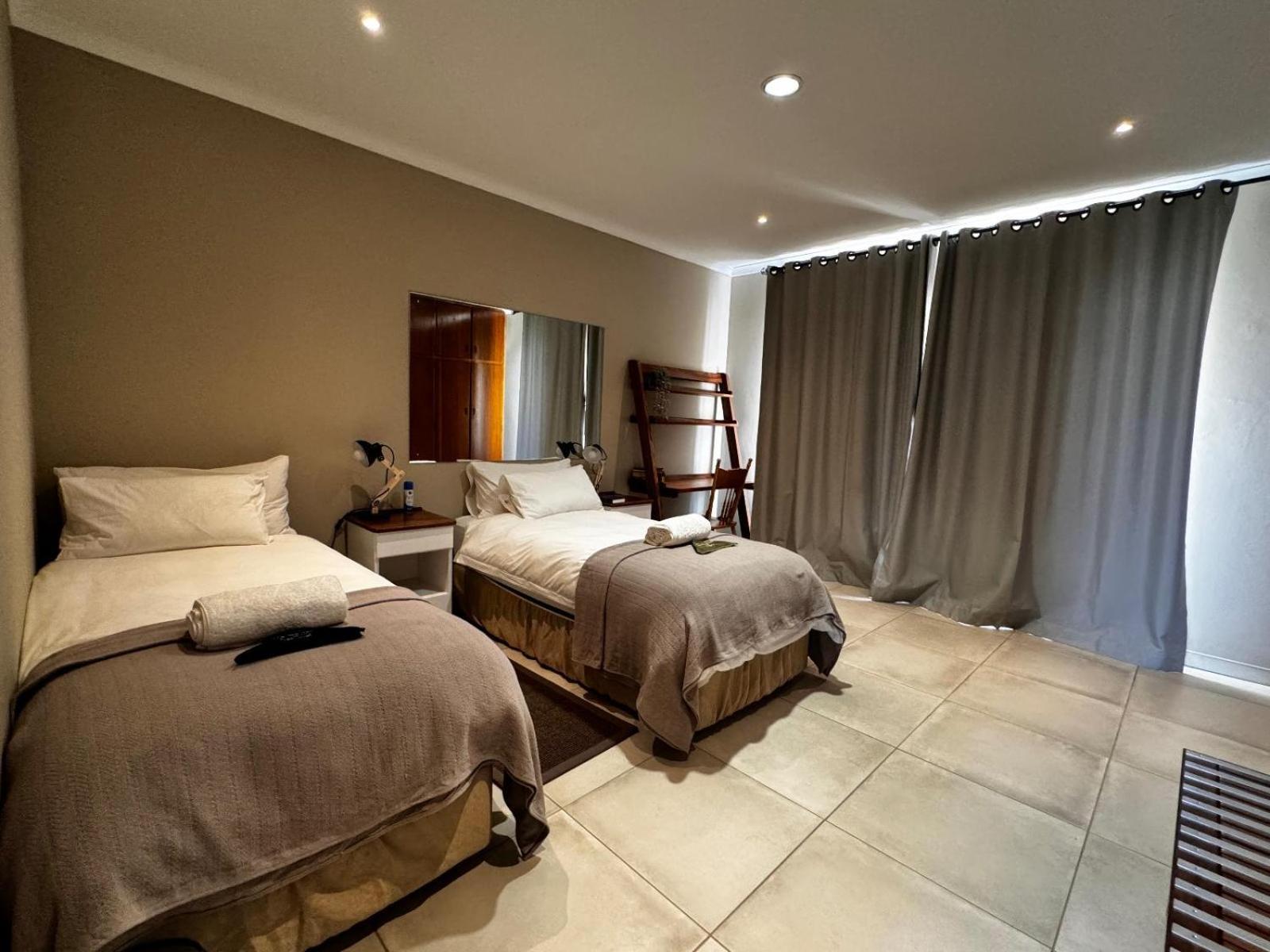 Flying Ostrich Guesthouse & Self-Catering Accommodation マリエンタール 部屋 写真